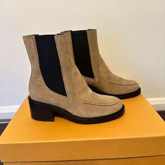 TOD’S Women's Tronchetto  Tan Suede Ankle  Boots size 5 1/2 - Picture 4 of 11